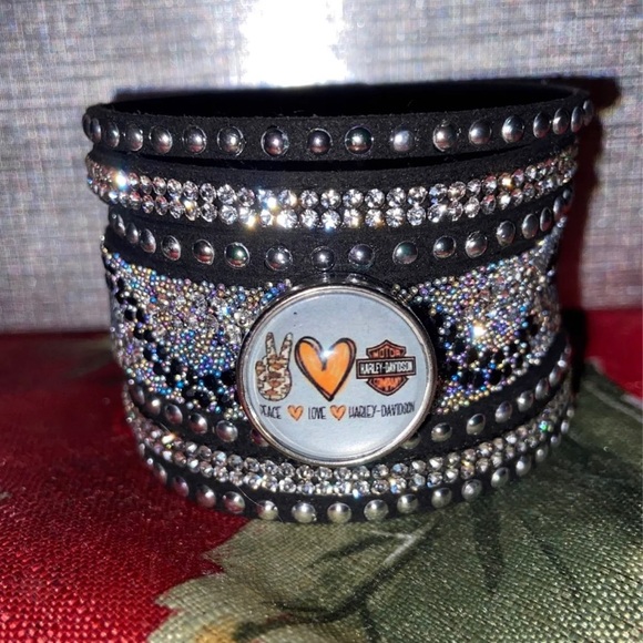 Harley-Davidson Jewelry - - HD Snap Bling Bracelet